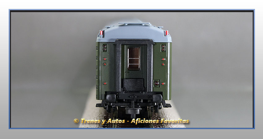 Coche pasajeros Serie 5000 AAB-5024  Clase 1ª y 2ª - Renfe